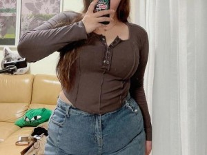 请欣赏 aSS 艳妇大生殖的 BBW 图片，全方位满足你的视觉需求