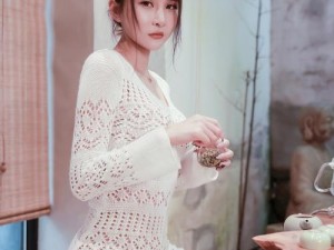 一组 emily 绝版人体 pics，展现女性之美