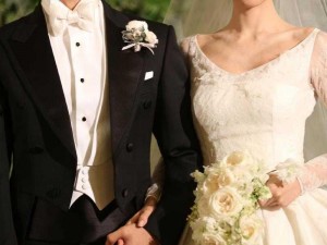 杨颖婬肉版婚礼 1～5 集：豪华婚礼周边商品大揭秘